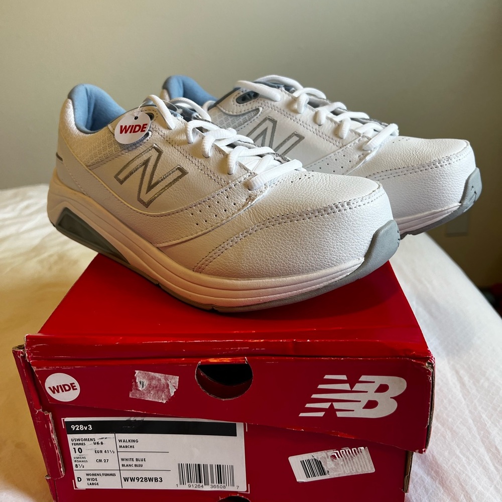 New Balance White and Gray Sneakers